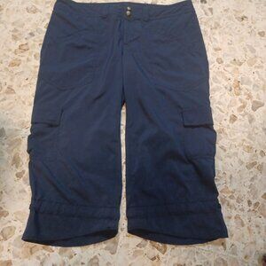 Athleta women's Cargo Capri Pants SZ 6 Dark Navy Blue